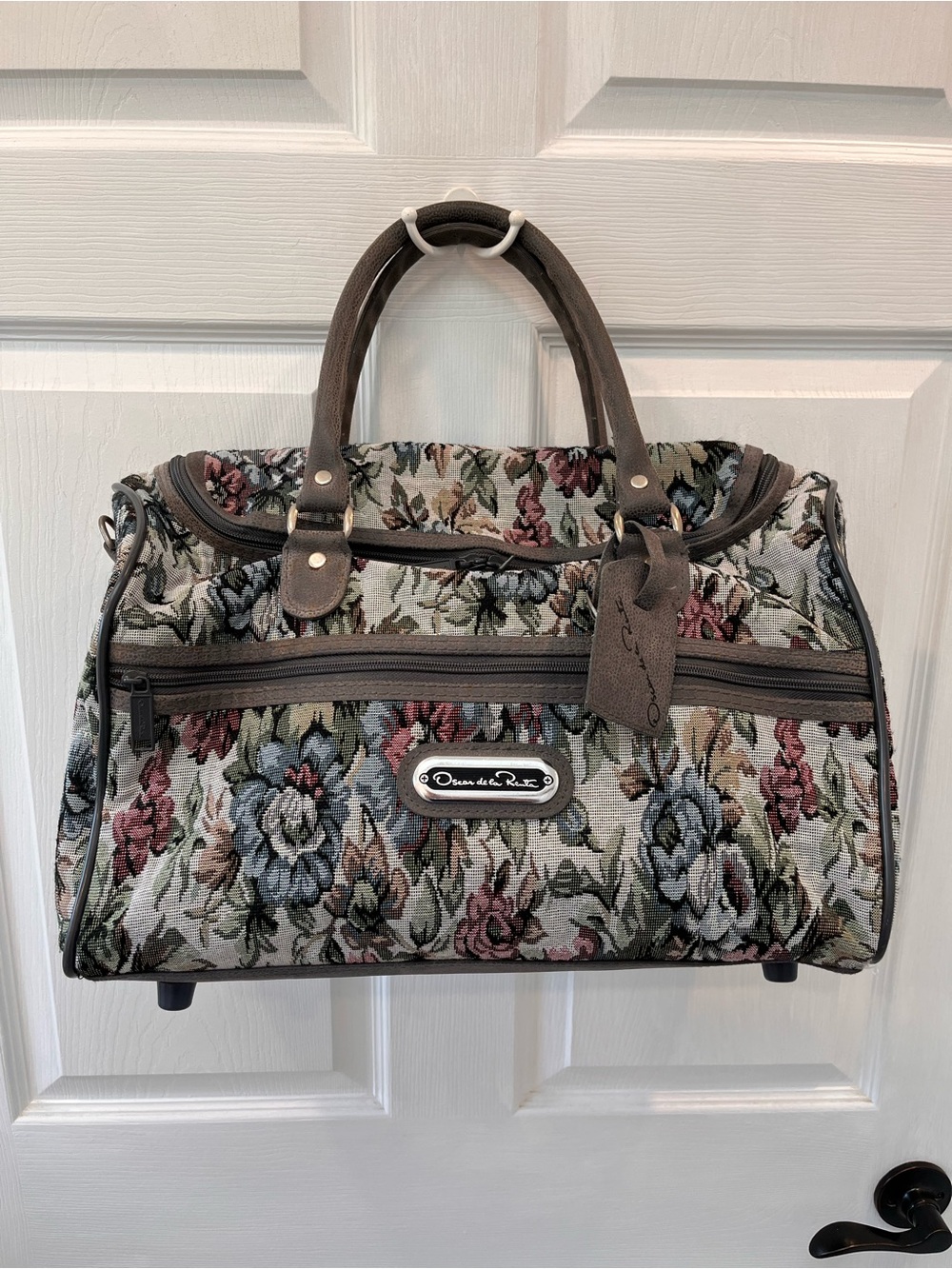 Oscar de la Renta Tapestry Travel Duffel Bag Vintage Floral Overnight Luggage